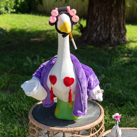 🦢VALORS TOP™ Porch Goose Outfit for 23" Plastic/ Cement Goose Statues