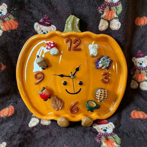 🎃 Pumpkin Smiley Wall Clock