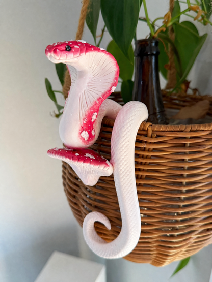 Mushroom Cobra  Potted Plant Hanger
