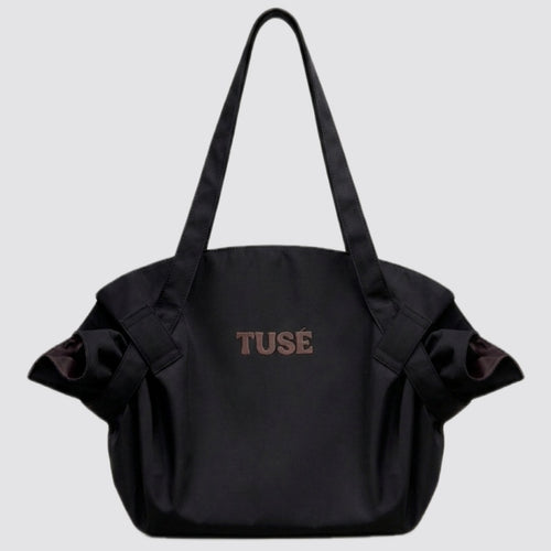 👜One bag. Endless uses.