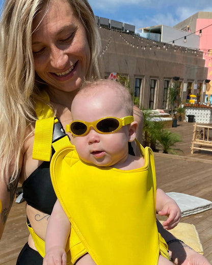 💦 Valors AquaHold™ Baby Water Carrier – Hands-Free Comfort For Safe Family Water Adventures