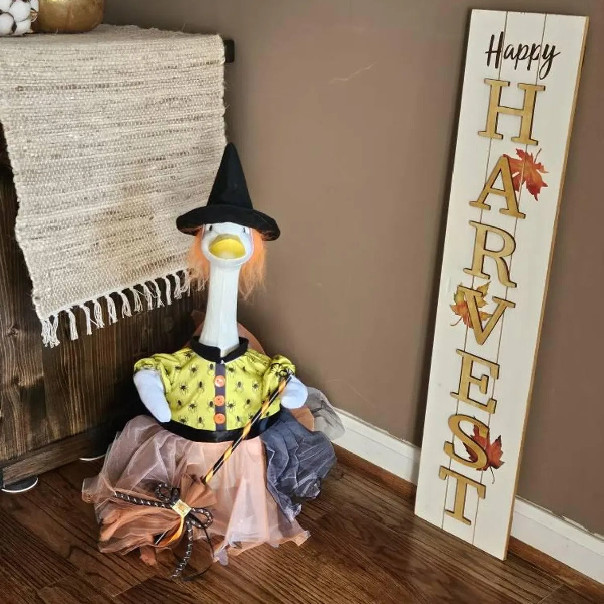 🧙‍♀️ Halloween Witch Goose Outfit™ – Spooky Fall Porch Decor Costume for 23" Lawn Goose Statue