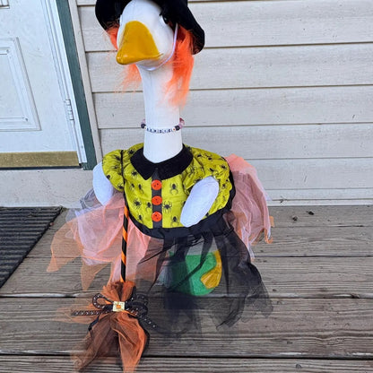 🧙‍♀️ Halloween Witch Goose Outfit™ – Spooky Fall Porch Decor Costume for 23" Lawn Goose Statue